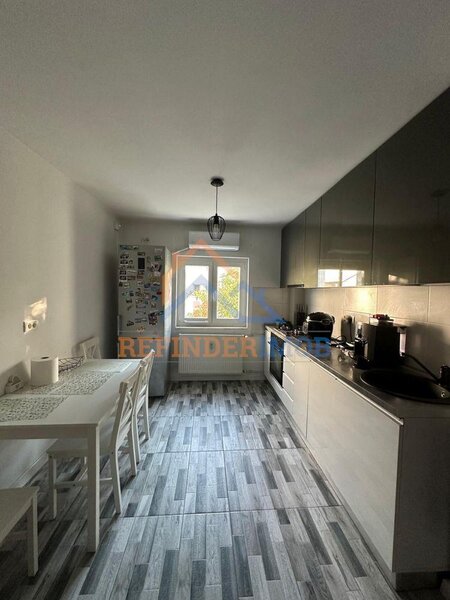 Rahova  Vanzare apartament 3 camere zona Rahova - Sebastian